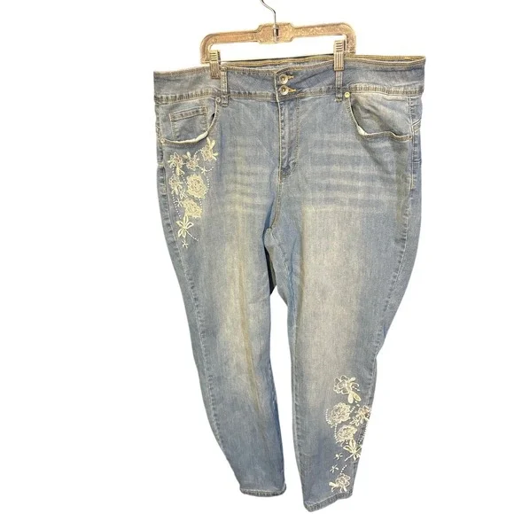 Sandpiper Floral Embroidered Skinny Jeans Light Wash Plus Size 22W Denim Pants - Picture 1 of 5